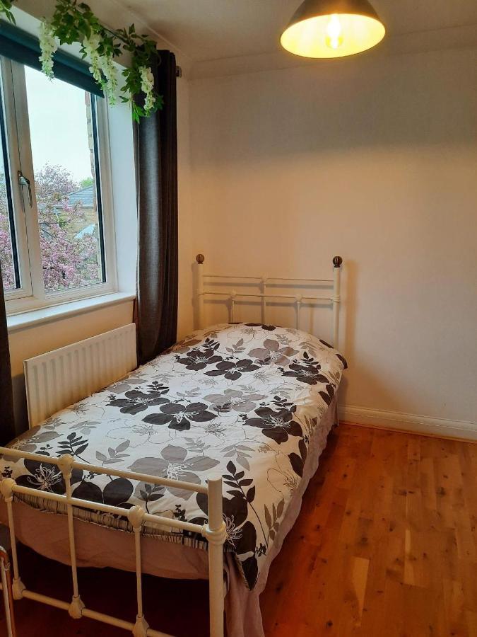 Comfortable Quiet Room Near Cambridge Long Stanton Экстерьер фото